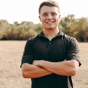 Meet your Posher, Levi